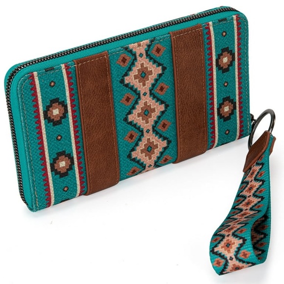Wrangler Montana West Wristlet Wallet Credit Card Holder - Picture 1 of 8